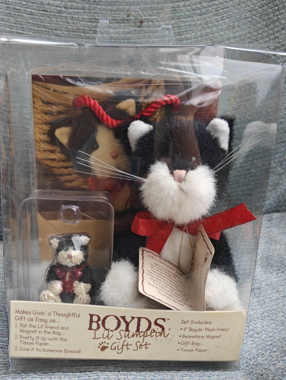 Boyd's Lil' Sumptin' Black & White Cat Plush Gift Set